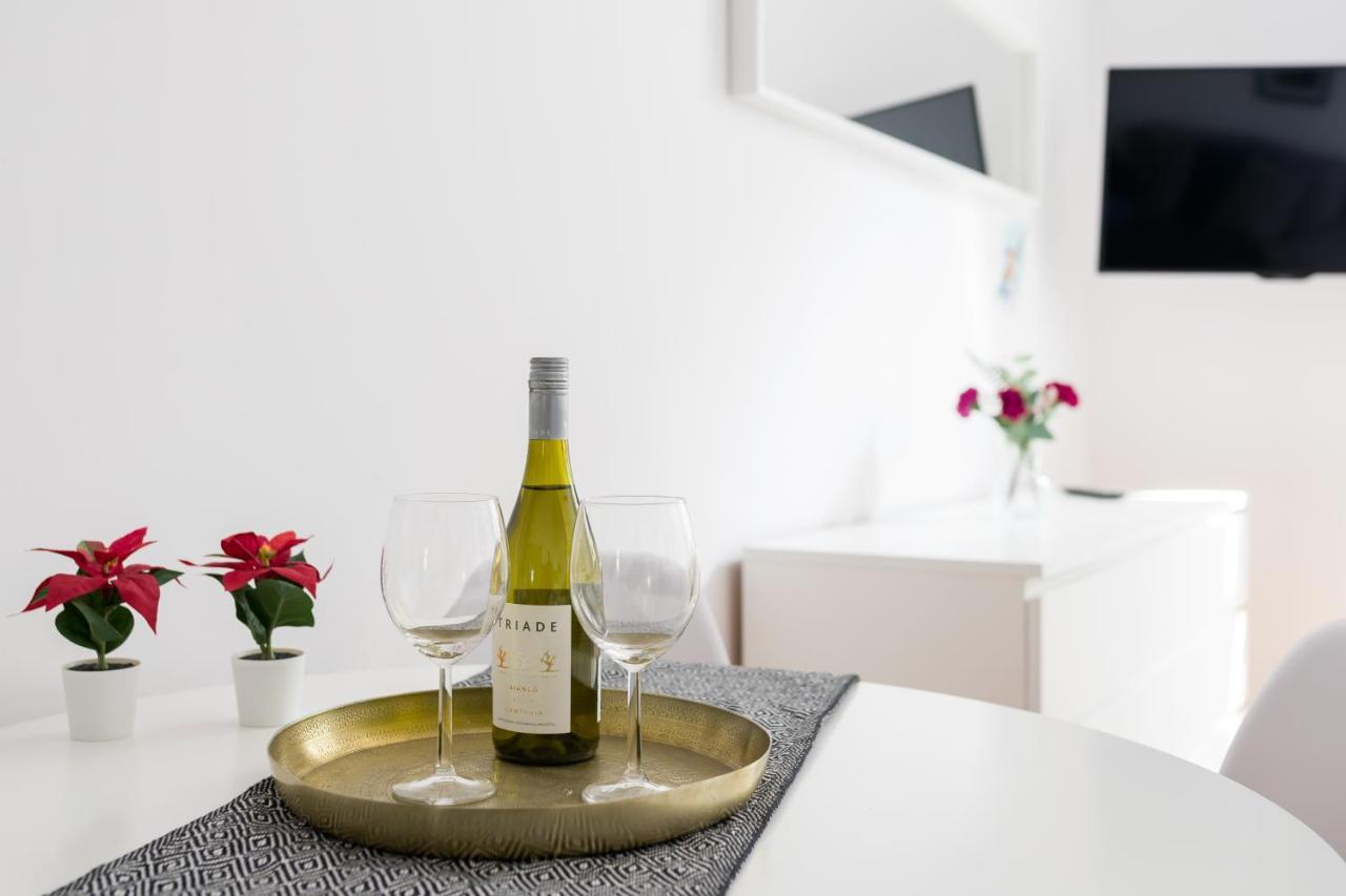 Discover Krakow Apartments - 5 Borowickiej St - Studio Next To Opera And Unity Centre Ngoại thất bức ảnh