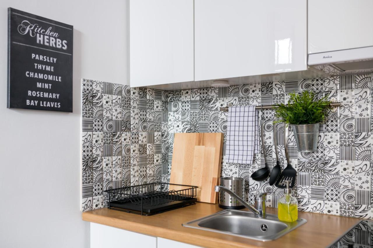Discover Krakow Apartments - 5 Borowickiej St - Studio Next To Opera And Unity Centre Ngoại thất bức ảnh