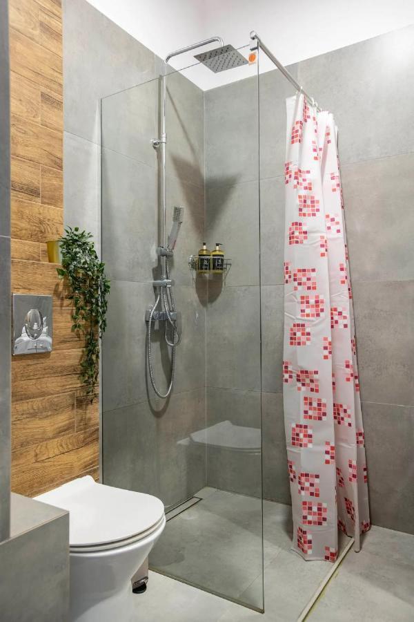 Discover Krakow Apartments - 5 Borowickiej St - Studio Next To Opera And Unity Centre Ngoại thất bức ảnh